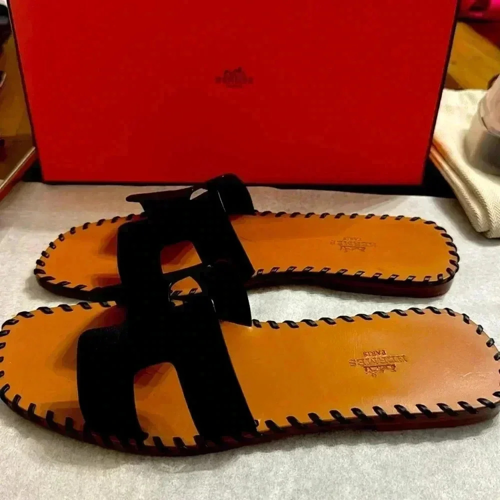 Hermes
Box Calfskin Braided
Oran Sandals EU 38 Black - Picture 11 of 14